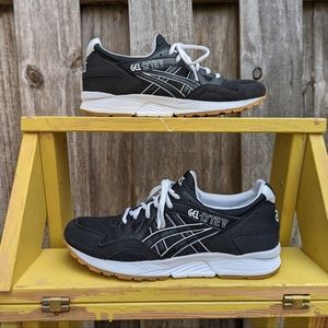 Asics Gel-Lyte V Black and White